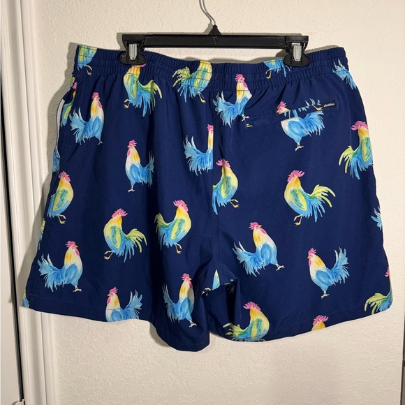Chubbies The Fowl Plays Dark Blue Rooster 5.5 Inch Inseam Swim Trunks Size XXL - Picture 6 of 7
